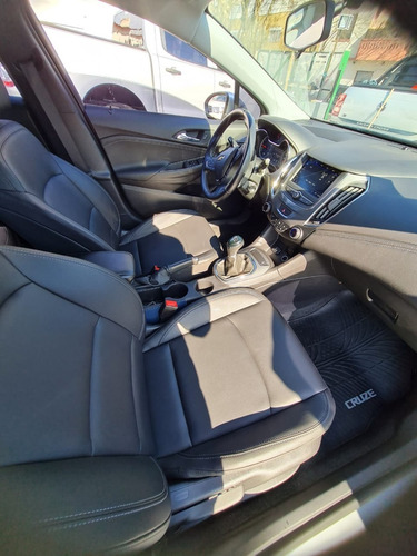 Imagen 13 de 15 de Chevrolet Cruze 2020 1.8 Lt Mt