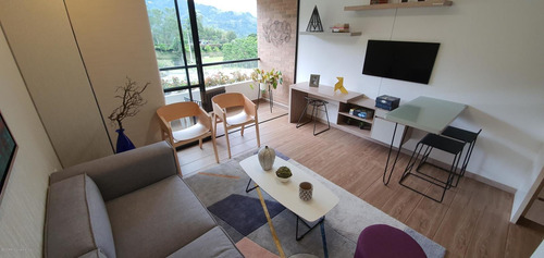 Apartamento En Loma Del Escobero Mls 21-668 Lq