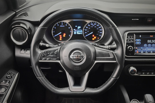 Nissan Kicks EXCLUSIVE 1.6 AT
