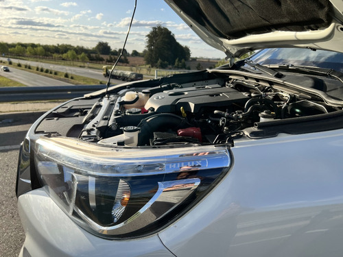 Imagen 6 de 15 de Toyota Hilux 2.8 Cd Srx 177cv 4x2