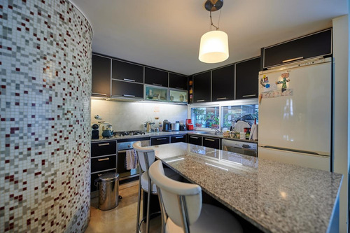 Imagen 13 de 29 de Venta Casa 4 Ambientes Reciclada 100% Martínez