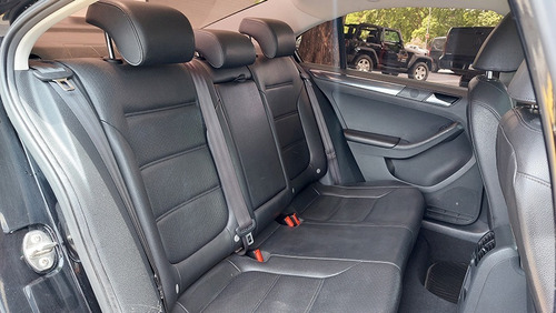 Imagen 19 de 25 de Vw Volkswagen Vento 2016 2.5 Luxury At Gnc Abasto Motors