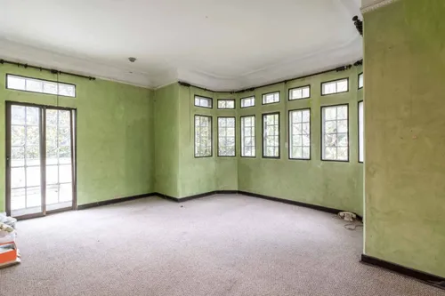 Casa En Arriendo/venta En La Macarena. Cod A8366