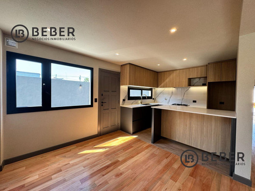 Venta Ph 3 Ambientes Con Patio Y Pileta, Parque Luro, Mar Del Plata