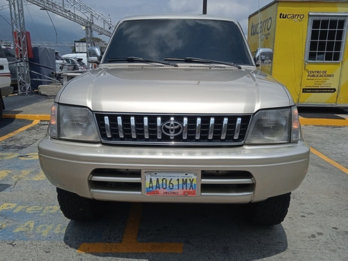 Imagen 2 de 13 de Toyota Prado