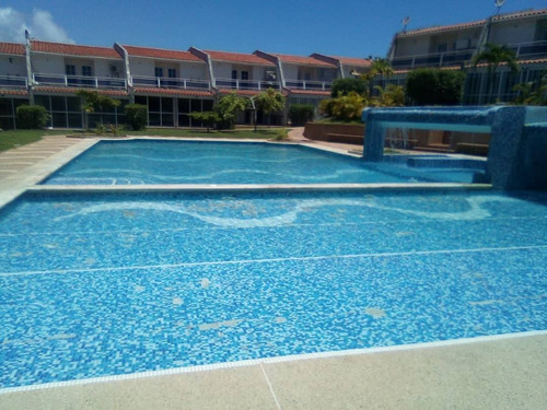 Imagen 23 de 28 de Espectacular Townhouse Duplex Brisas De San Miguel Full Amoblado Y Equipado