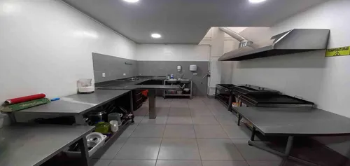 Local En Arriendo Centro (279060790).