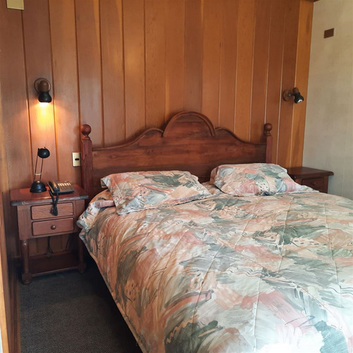 Casa En Venta De 4 Dorm. En Santo Domingo