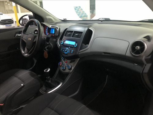 Chevrolet Sonic 1.6 LTZ 16V FLEX 4P MANUAL