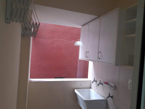 Imagen 23 de 24 de Un Dormitorio Con Doble Balcón