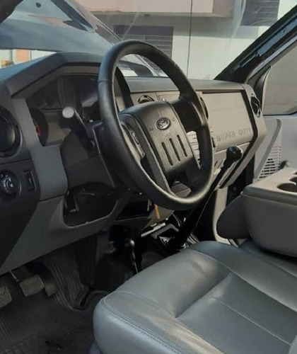 Imagen 8 de 8 de Ford F350 Cava