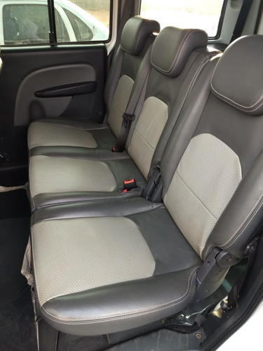 Fiat Doblo 2016 1.8 16v Adventure Flex 5p