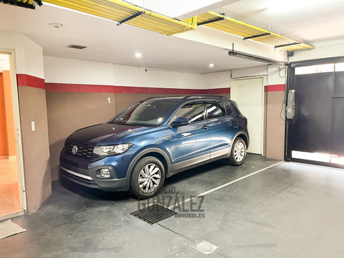 Departamento 4 Amb Con Cochera. 2 Baños. Piso Unico