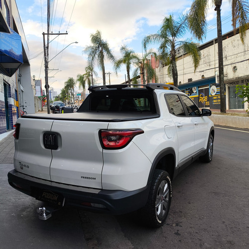Fiat Toro 1.8 16v Freedom Flex 4x2 Aut. 4p 1727 mm