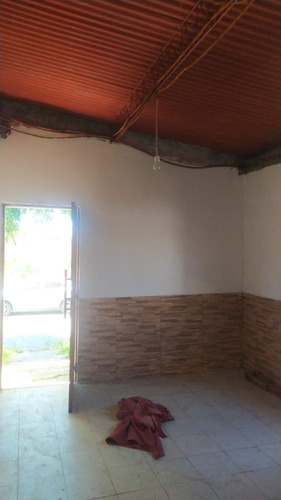 Imagen 6 de 15 de Rias Altas, Buena Propiedad Con Entrada Para Autos Y Patio!!