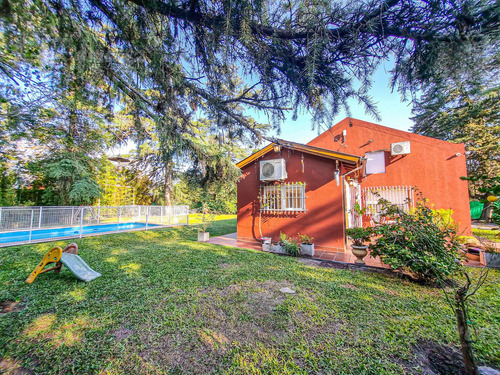 Casa Quinta 4 Amb En Venta - Francisco Alvarez, Moreno
