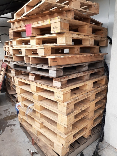 Pallet De Madera Sillas Masetas Mesas