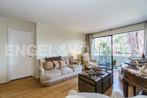 Vende- Departamento Muy Luminoso, Sin Ascensor