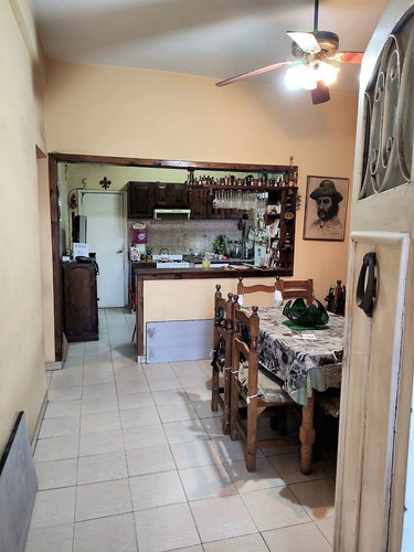 Imagen 18 de 25 de Dos Casas Multifamiliar La Tablada Bolivar Al 4500