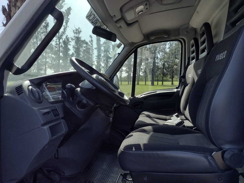 Imagen 7 de 12 de Iveco Daily 2020 3.0 Furgon 55c16 H2 155cv 12.3m3 3300