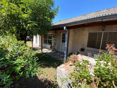 Casa En Venta En Lobos
