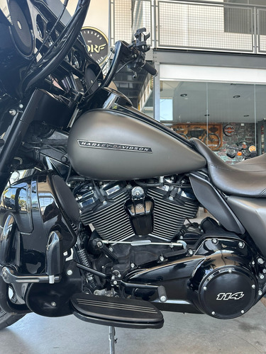Harley Davidson Street Glide Special 114