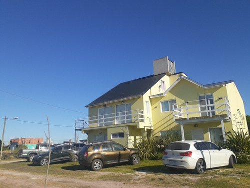 Imagen 11 de 13 de Departamento Para 2 Pers. A 150 Del Mar Jardin Parrilla Es