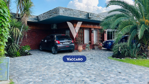 Casa En Venta 4 Ambientes Las Lajas I