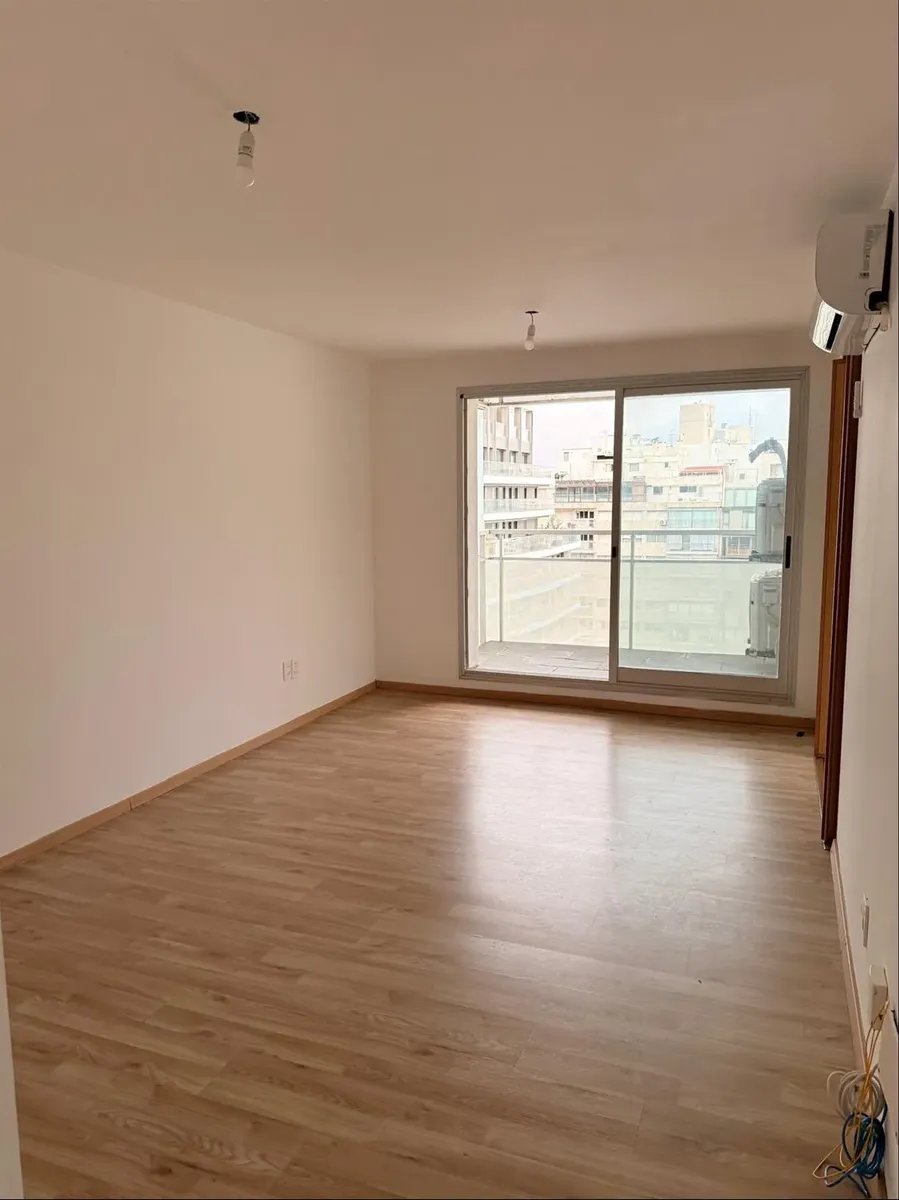 Apartamento 2 Dormitorios, 2 Garage A Metros De Rambla Y Parque Villa Biarritz · Foto 2