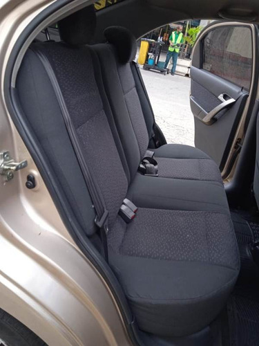 Imagen 11 de 18 de Chevrolet Aveo Lt