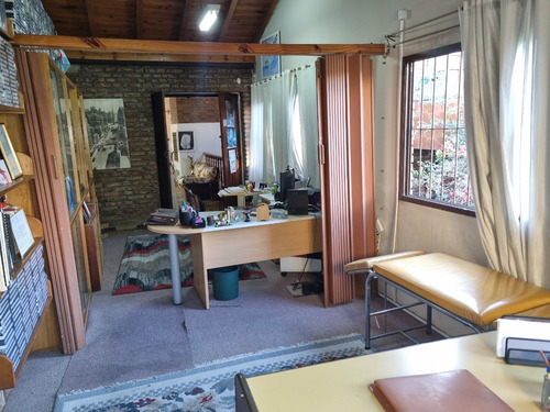 Imagen 10 de 20 de Regia Casa 6 Ambientes/ Villa Sarmiento