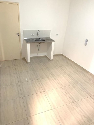 Imagem 2 de 15 de Kitnet Para Locação, 20 M² Em Frente Ao Metrô Vila Matilde! - Kn0066