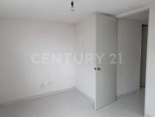 Casa En Venta En Galaxia La Laguna, Cerca De Bulevar Carmelitas.