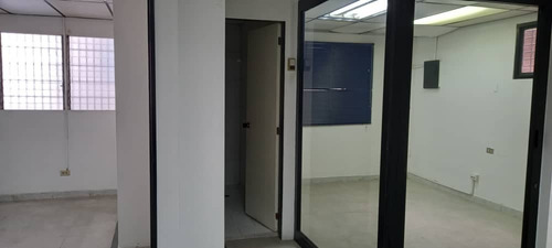 Imagen 4 de 7 de Local Comercial Con Depósito Y Oficina 360 Metros