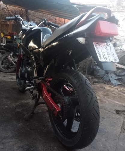 Imagen 10 de 18 de Suzuki Gs 500 E