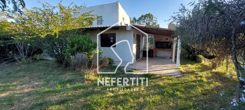 Venta Casa En 2 Plantas En Punta Negra