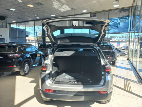 Imagen 8 de 15 de Jeep Compass Longitud Plus Turbo 1.3