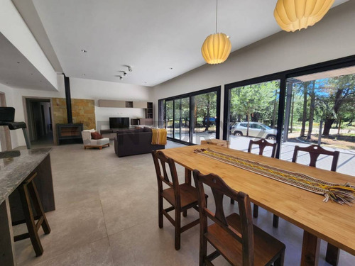 Casa En Venta - Bariloche- Club De Campo Dos Valles