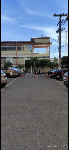 Vendo Apartamento Com Piscina