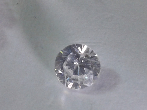 6 Sevende Zircon Blanco En Forma De Diamamte En ( 2 )tamaños