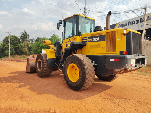 Pá Carregadeira Komatsu Wa320