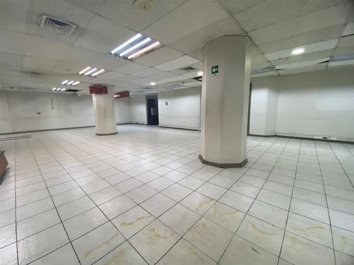 Local Comercial En Arriendo En Morandé, Santiago 1.000 M2 