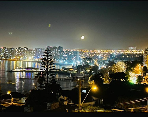 Casa En Venta Con Linda Vista En La Herradura, Coquimbo