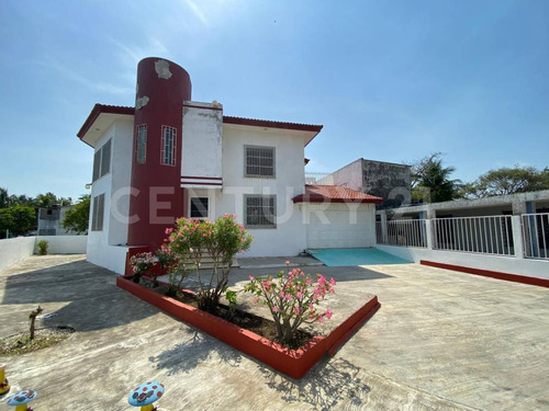 Casa En Venta Frente Al Río Seco Y Refinería Olmeca, Paraíso Tabasco