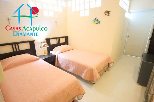 Imagen 12 de 30 de Cad Acapulco Marqués 705. Depa De Playa Para 6 Personas. Servicio De Limpieza