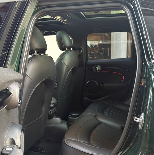 Mini Cooper Resolute