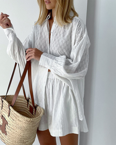 Elegante Conjunto De Pantalones Cortos Con Mangas Abullonada