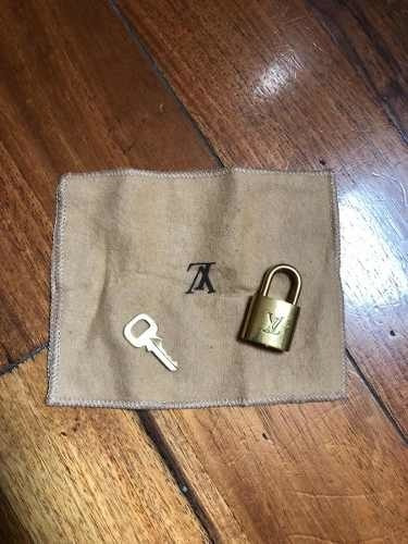 Candado Louis Vuitton 318 con llave 