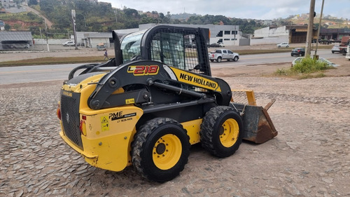 Imagem 8 de 19 de Mini Carregadeira New Holland L 218 Ano 2013 Com Paleteira