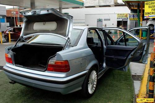 BMW Serie 3 2.5 325i E36